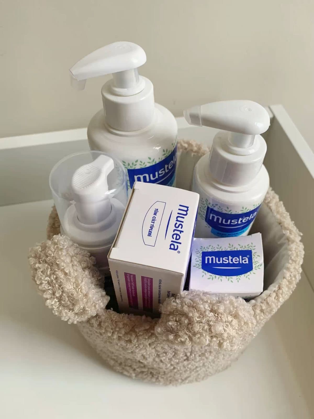 مجموعة هدايا حديثي الولادة من موستيلا