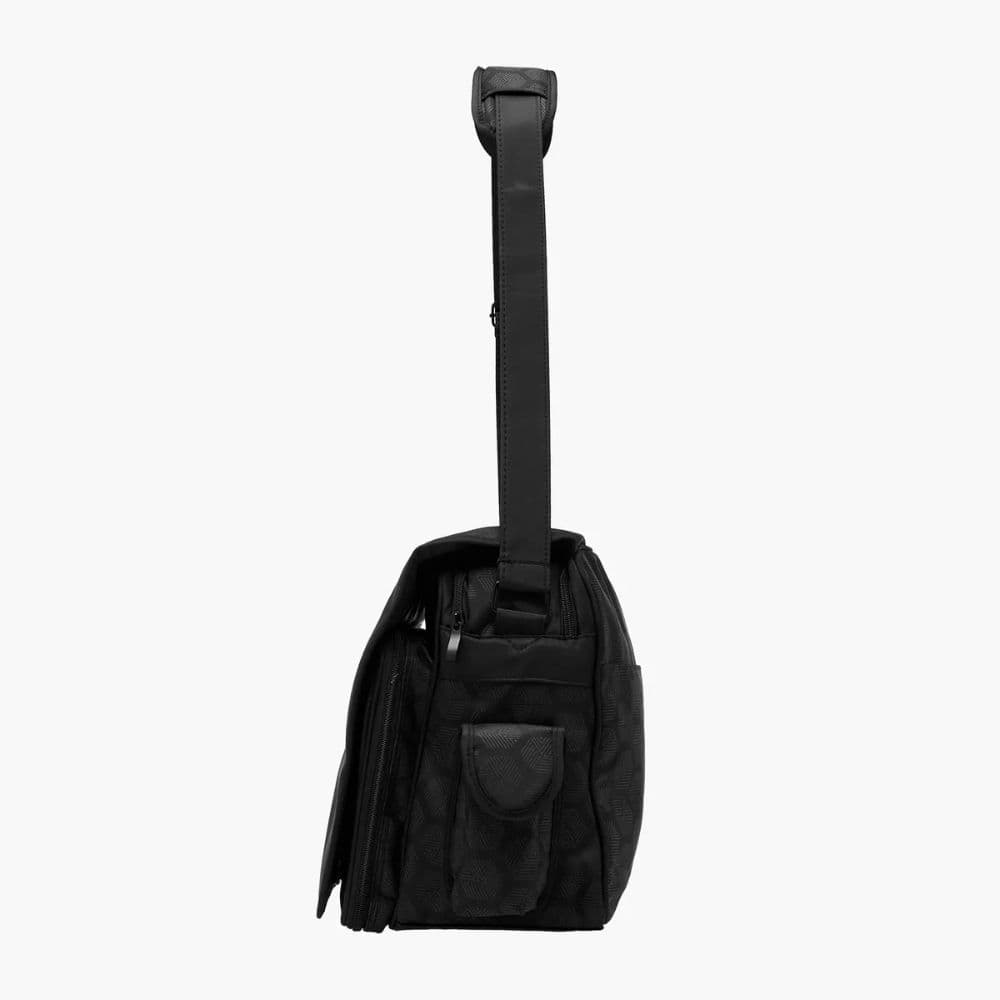 شنطة حفاضات بطبعات مع حزام قابل للتعديل