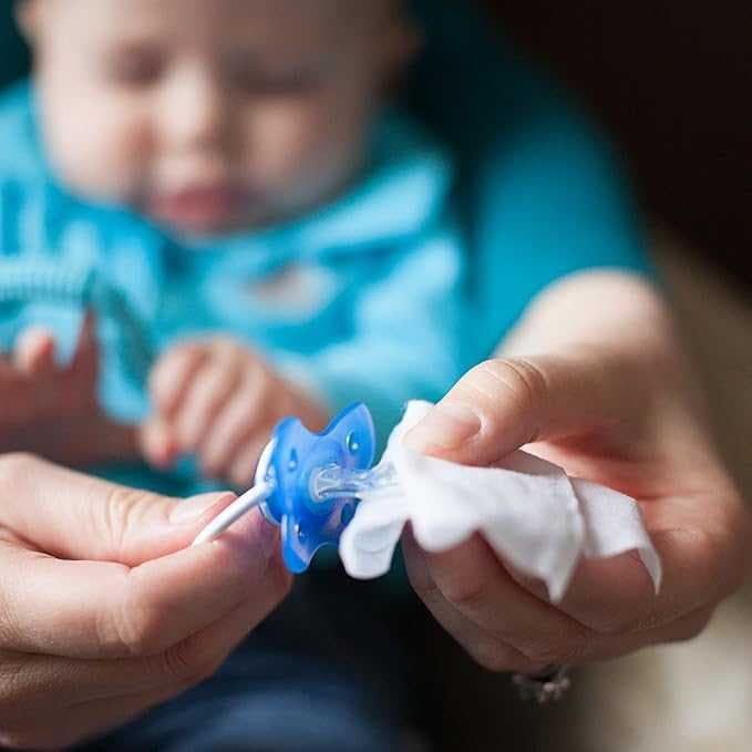 دكتور براونز مناديل مبللة للهاية والزجاجات منDr Brown، عبوة من 40 قطعة، قطعة واحدة