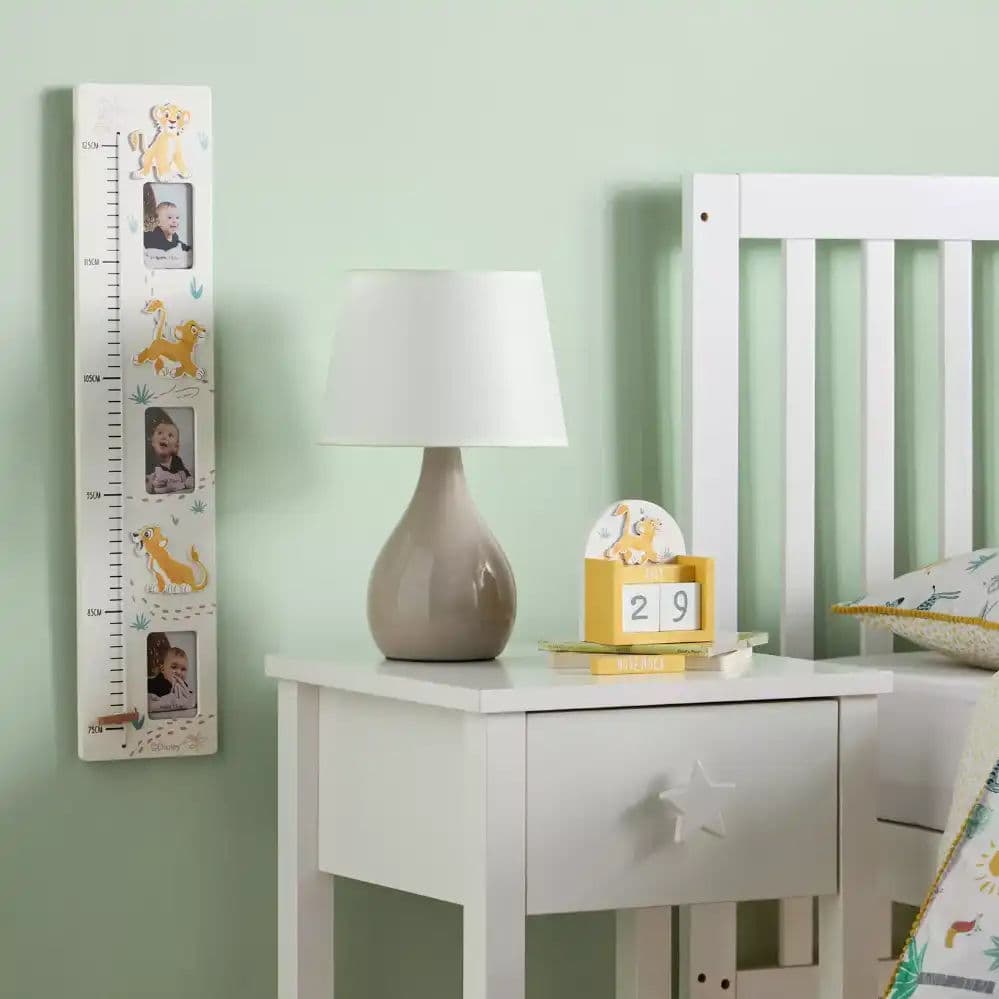 ديكور حائط لقياس الطول - lion king