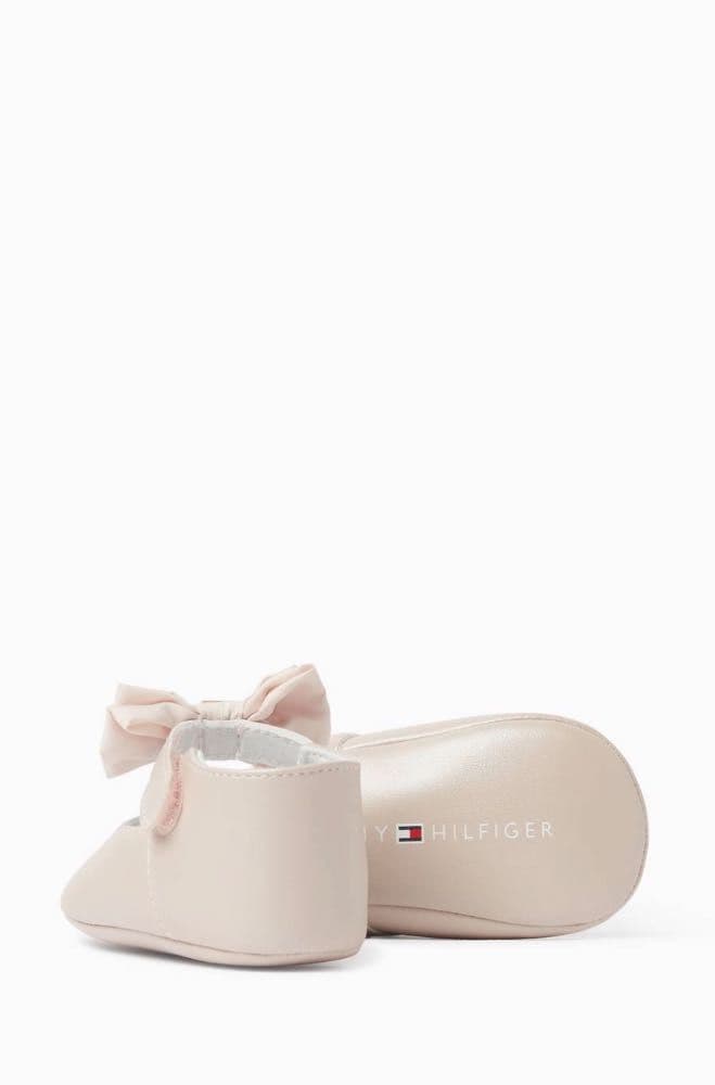  باليرينا رضيعات من تومي هيلفيغر