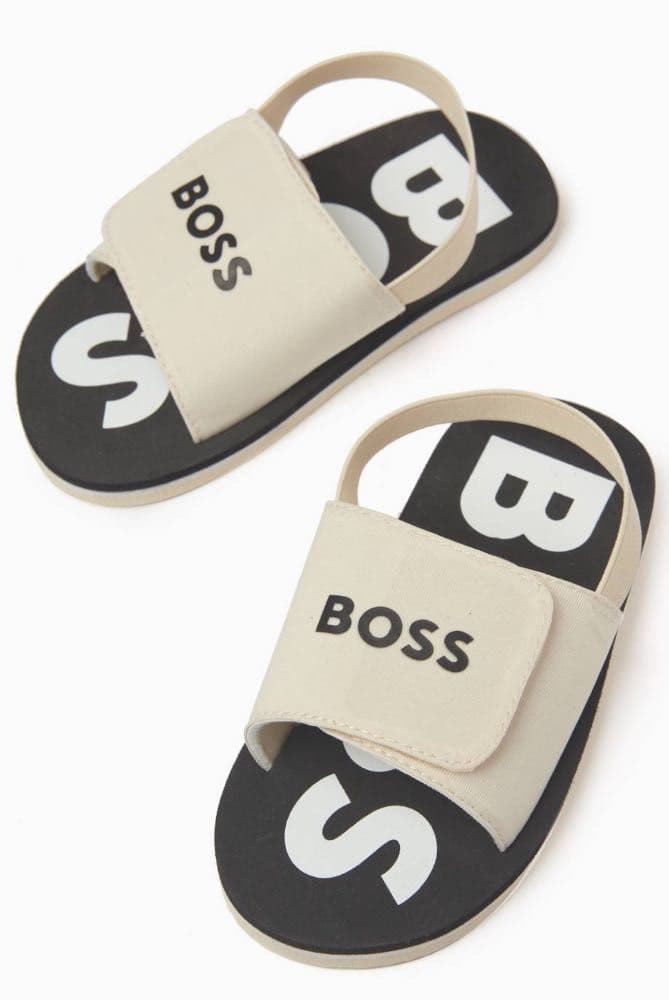 صندل اولاد بشعار بوس  باللون البيج والاسود