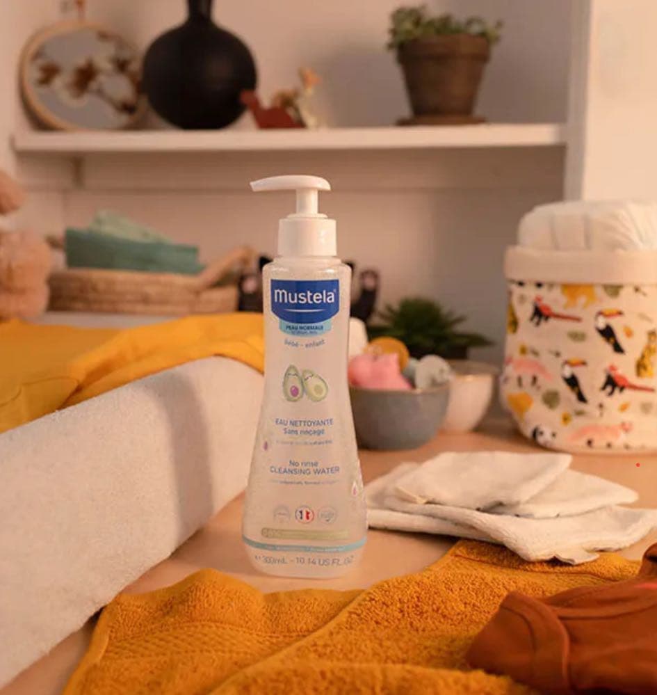 ماء منظف لا يحتاج  شفط 300 ملي