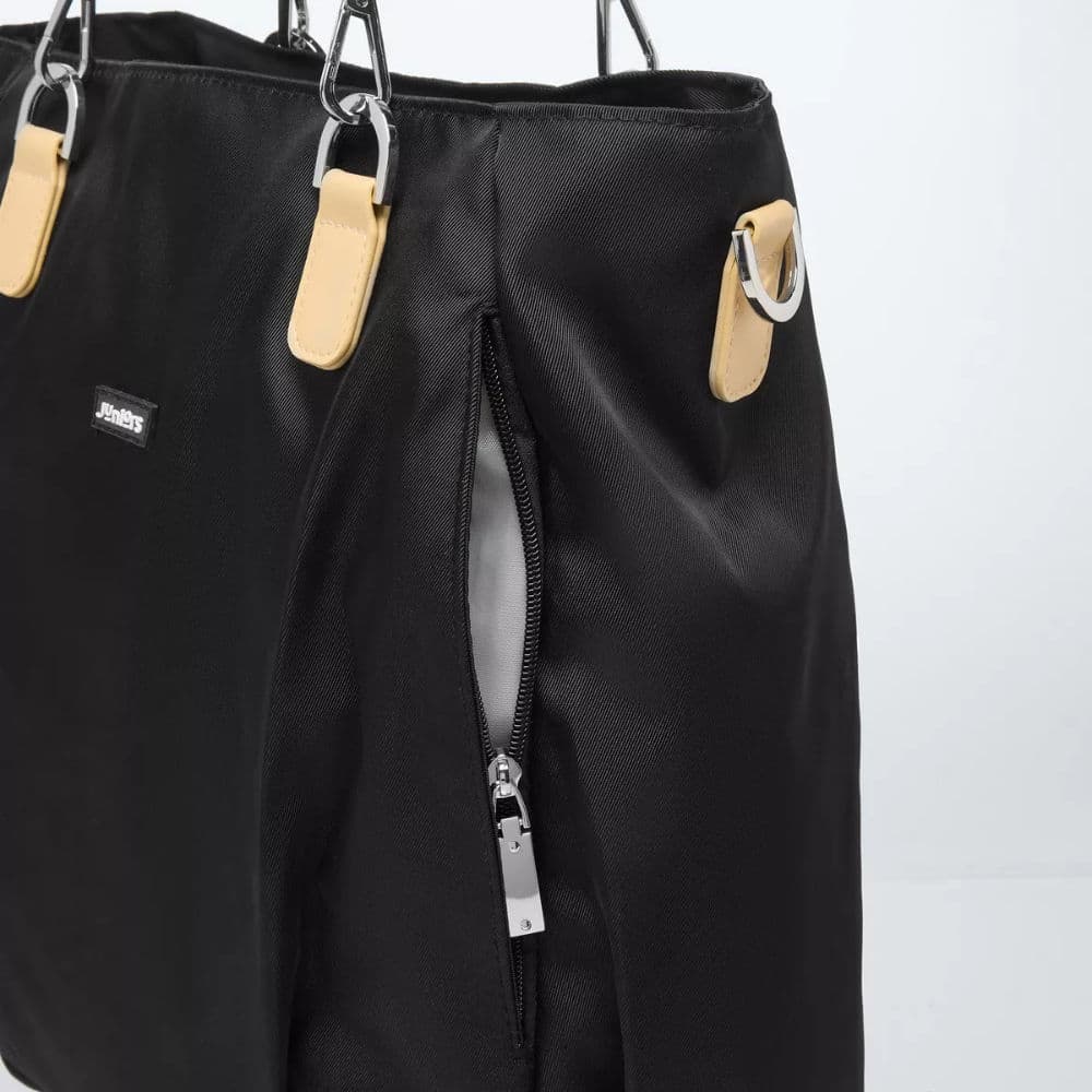 شنطة حفاضات سادة بسحّاب إغلاق ومقابض مزدوجة