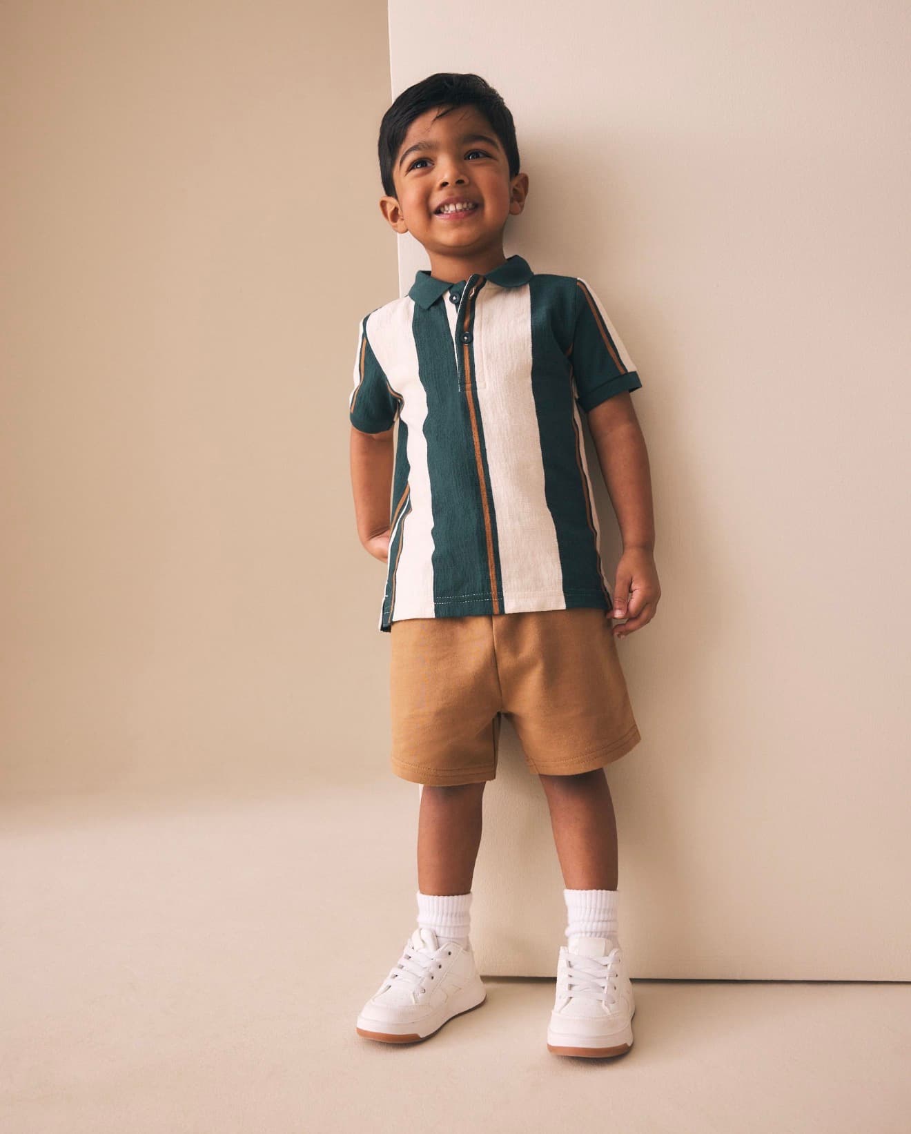 أخضر/بيج فاتح - مخطط - طقم من قميص بولو بكُم قصير وشورت